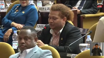 Senator Interupsi Paripurna DPD: Papua Butuh Sekolah-RS, Bukan Markas Tentara