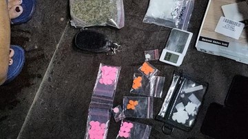 bnn-tangkap-2-pengedar-narkoba-di-cengkareng-jakbar,-sabu-ganja-diamankan