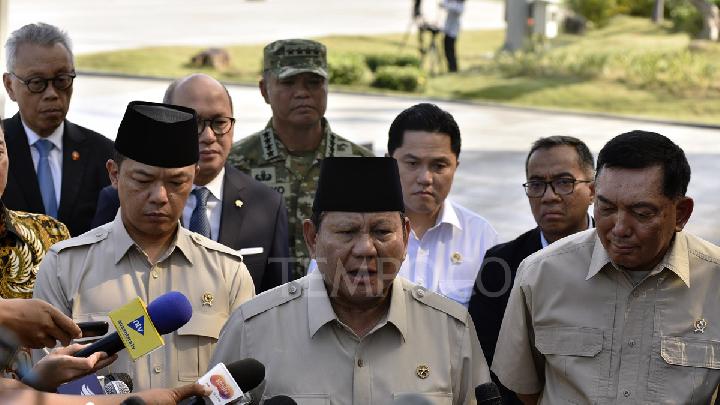 Prabowo Menjuluki Guru Besar dan Rektor sebagai Otak Bangsa
