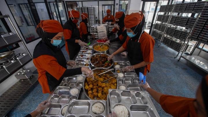 Banjir Kritik Kebijakan Pegawai SPPG Diangkat Jadi PPPK