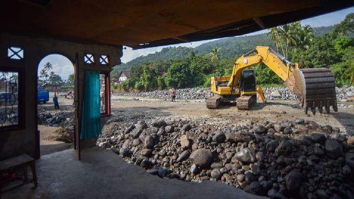 Bencana Sumatera, WALHI: Belum Tampak Pemulihan Bermakna