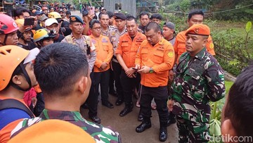 400-personel-tim-sar-dikerahkan-cari-pesawat-atr-42-500-diduga-jatuh-di-maros