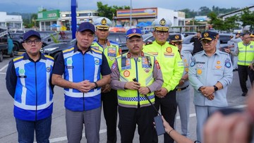 Kakorlantas Survei Jalan Tol-Arteri, Pastikan Perbaikan Jalan Selesai Sebelum Arus Mudik