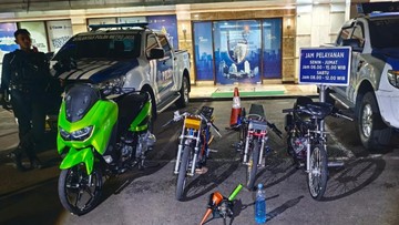 Polda Metro Bekuk 3 Pemuda Hendak Balap Liar di Jaktim, Motor-Bensol Disita