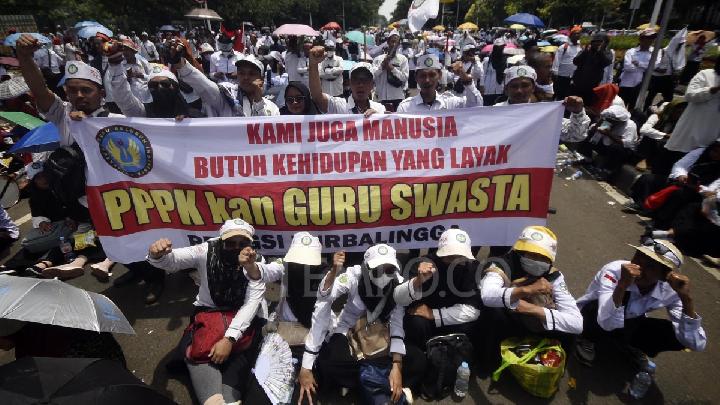 Guru Madrasah Demo Tuntut Kesetaraan dalam Seleksi ASN
