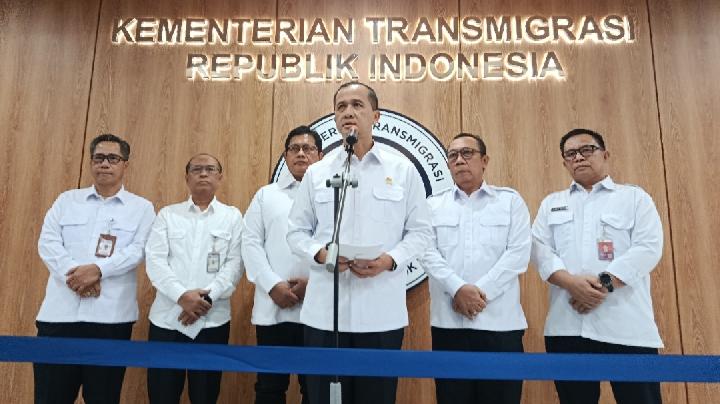 Menteri Transmigrasi Imbau Transmigran Manfaatkan Lahan SHM dengan Produktif