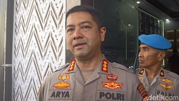 Motif Emak-emak di Makassar Bakar Toko Emas-Curi Perhiasan karena Terlilit Utang