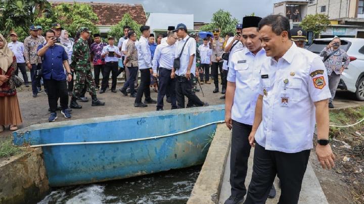 Kolaborasi dan Terobosan di Tahun Perdana Luthfi-Yasin