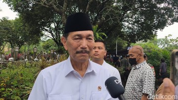Luhut Ajak Anak Muda Teladani Try Sutrisno: Jaga Persatuan Kesatuan