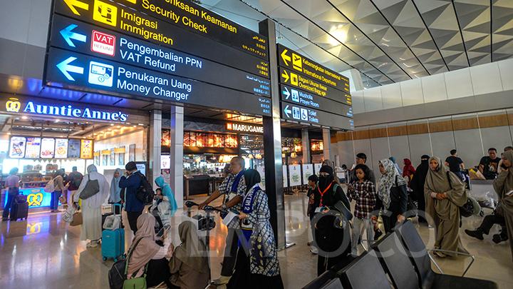 cerita-jemaah-umrah-tak-bisa-pulang-imbas-perang-di-timteng