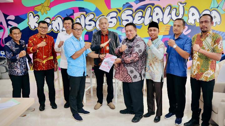 Wamensos Agus Jabo Kawal Sekolah Rakyat Permanen di Mukomuko