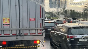 Ada Truk Gangguan, Lalin di Tol Tangerang Arah Jakarta Macet