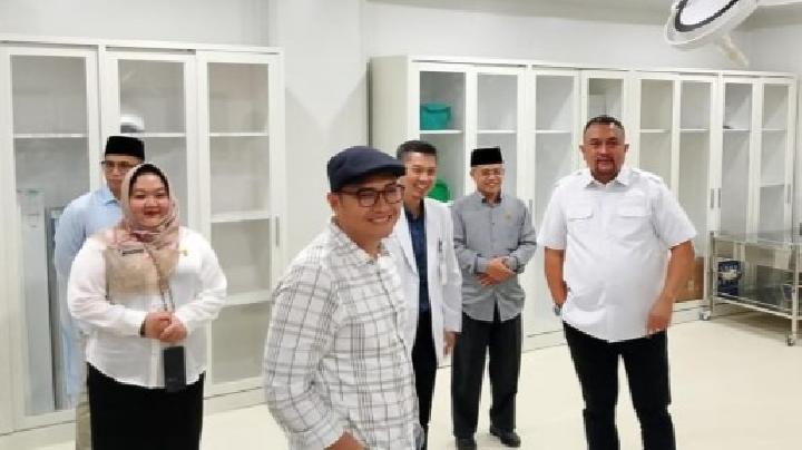 sastra-winarta-apresiasi-inovasi-layanan-baru-rsud-bakti-pajajaran