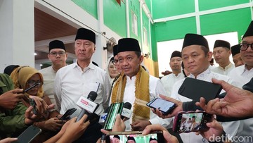 Kunjungi Ponpes di Sukabumi, Bahlil Jamin Golkar Upayakan LPDP Maksimal ke Santri