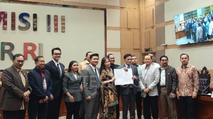 legislator-pdip-kritik-polisi-korban-dijadikan-tersangka