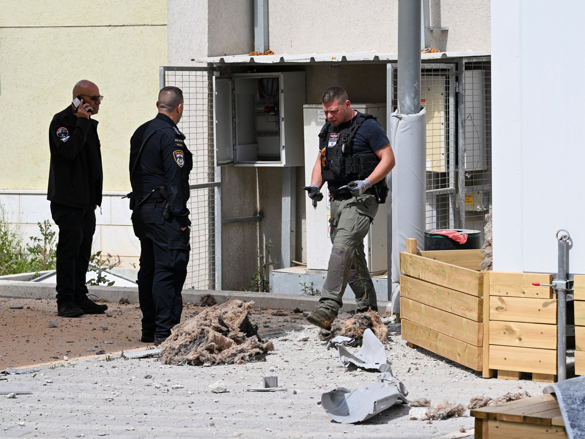 'tidak-ada-jalan-tengah':-israel-mendukung-perang-terhadap-iran,-meski-menerima-banyak-pukulan