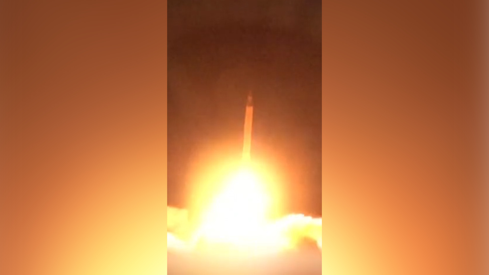 Iran meluncurkan gelombang rudal multi-hulu ledak yang berat