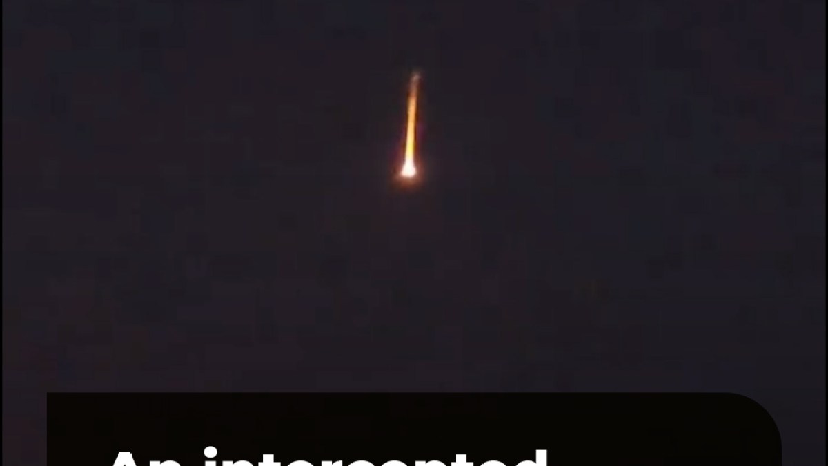 Sebuah drone yang dicegat terbakar dan jatuh di Erbil di Irak