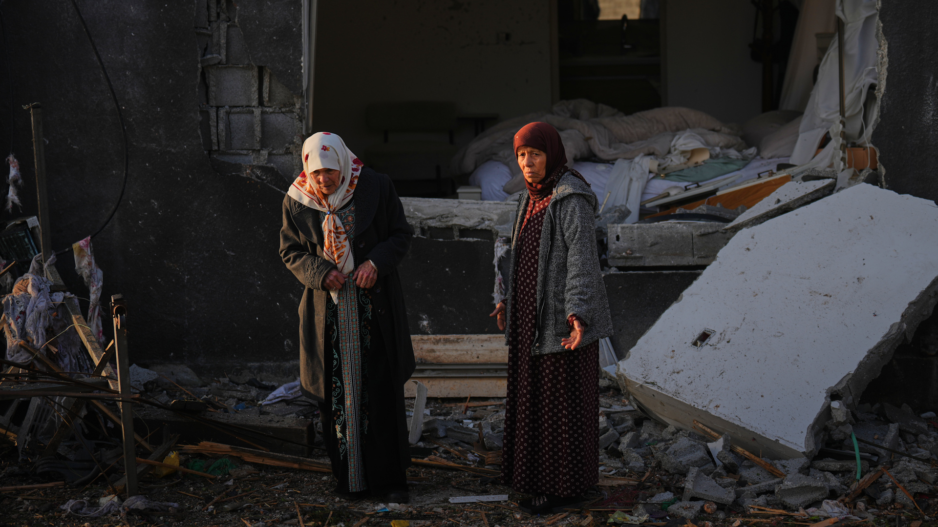 puluhan-orang-terluka-setelah-serangan-rudal-menghantam-israel-utara