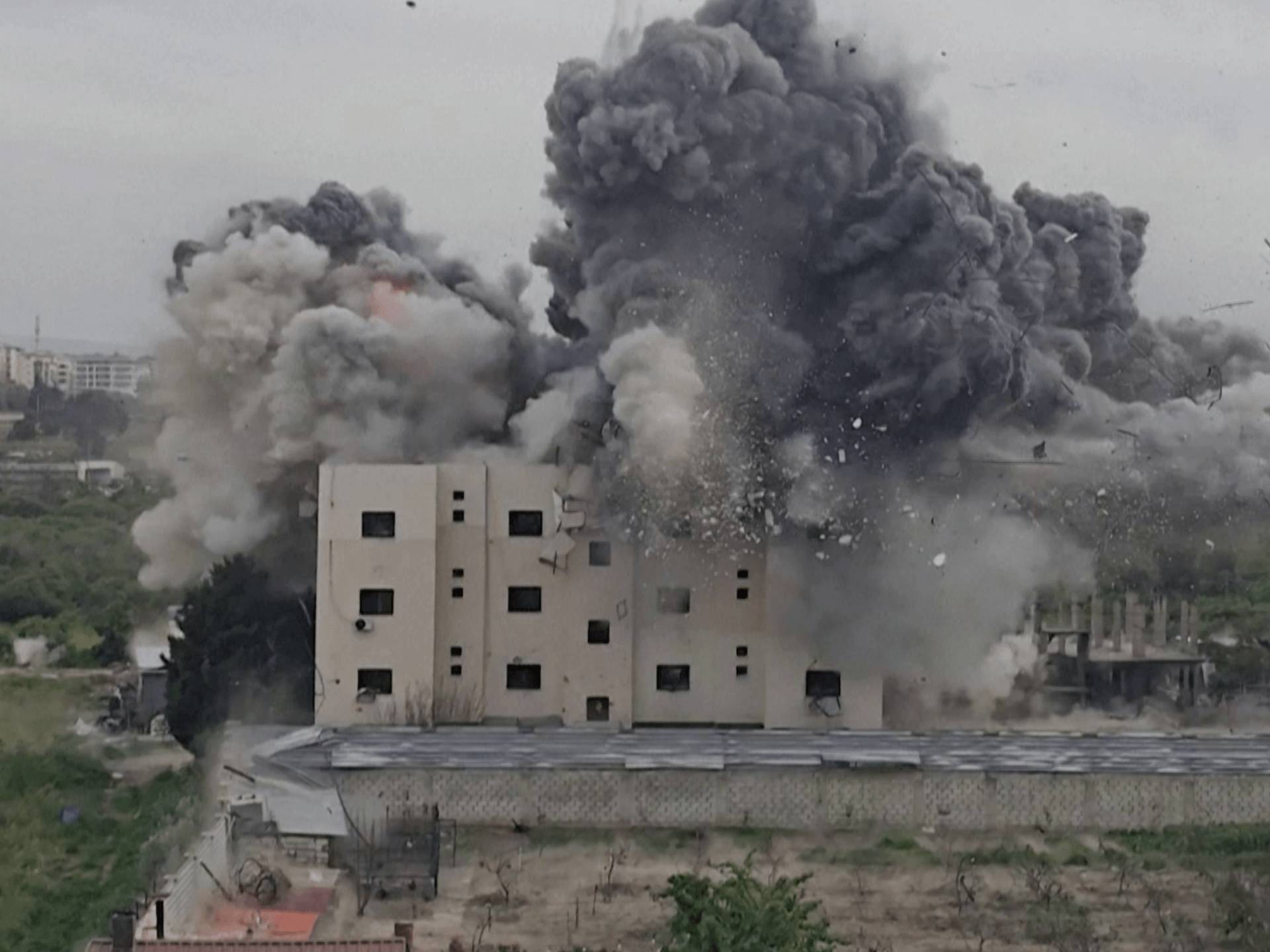 Kampanye militer Israel di Lebanon mencapai fase baru yang menghancurkan