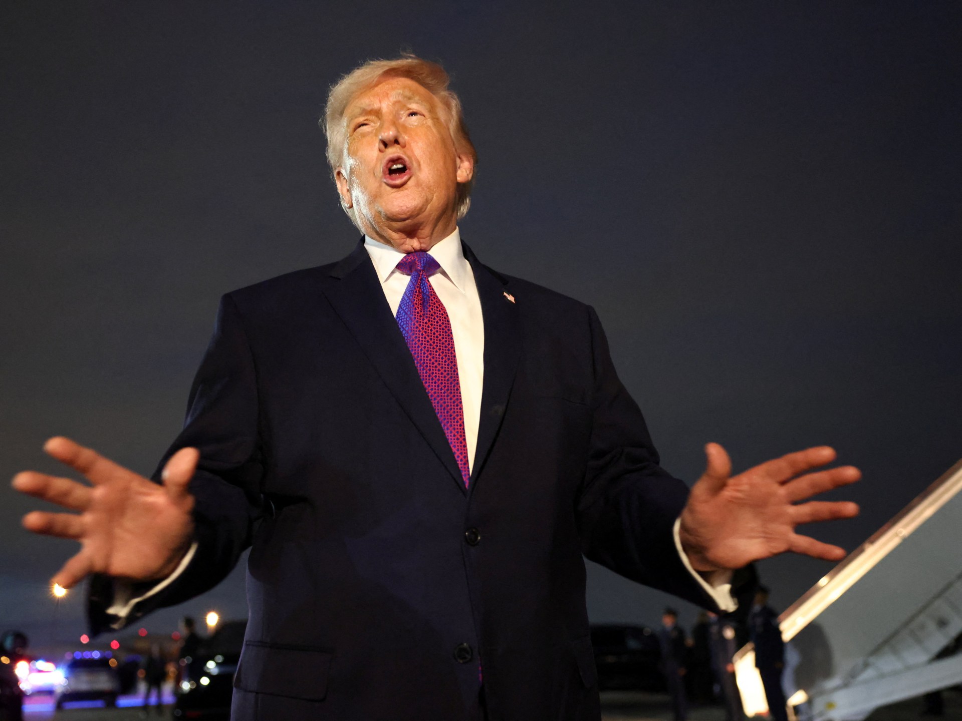 Trump mengatakan AS mungkin akan menyerang Pulau Kharg Iran lagi 'hanya untuk bersenang-senang'