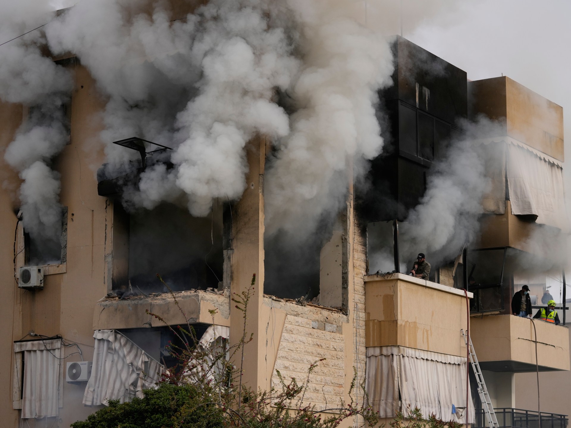 Serangan Israel semalam mendatangkan empat orang di Lebanon