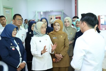 MenPAN-RB Ajak Masyarakat Kawal Layanan Publik Via SKM dan SP4N-LAPOR!