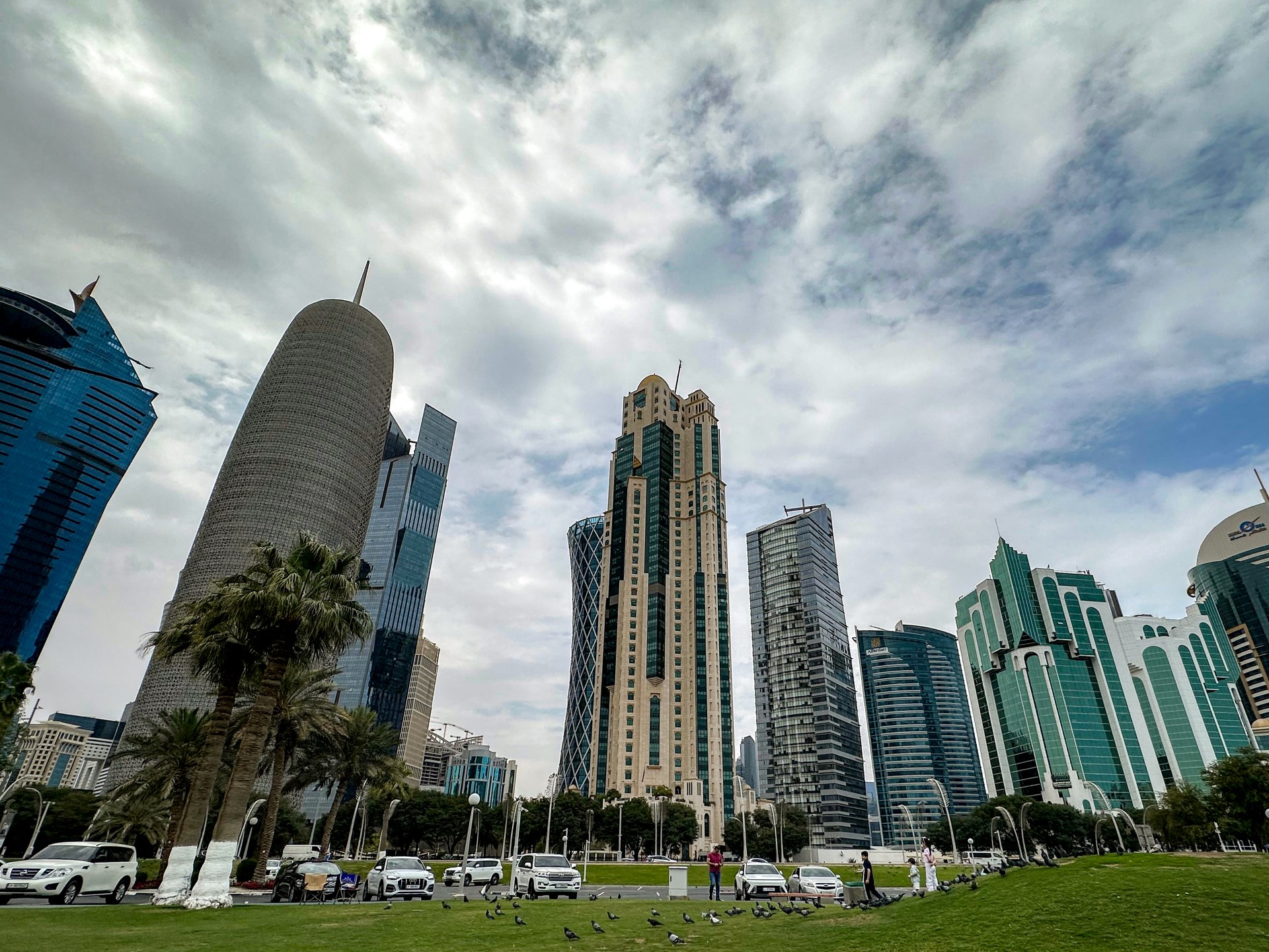 Qatar mengumumkan Iran untuk menghentikan serangan di Teluk, mendesak solusi diplomatik