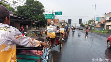 Penarik Becak di Cirebon Terima Kompensasi Rp 1,4 Juta dari Gubernur Jabar