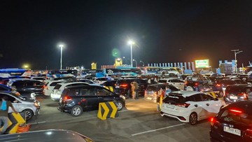 Malam Ini, Pelabuhan Merak Semakin Ramai Pemudik