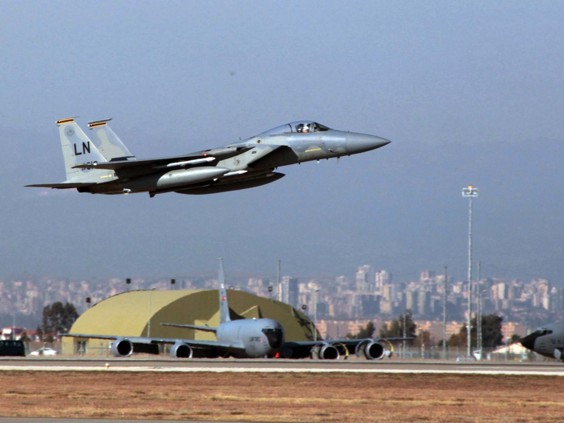 Turkiye mengatakan NATO mendatangkan lebih banyak pertahanan setelah intersepsi rudal