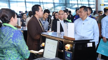 wamenpan-rb-pastikan-layanan-angkutan-umum-optimal-di-bandara-&-pelabuhan