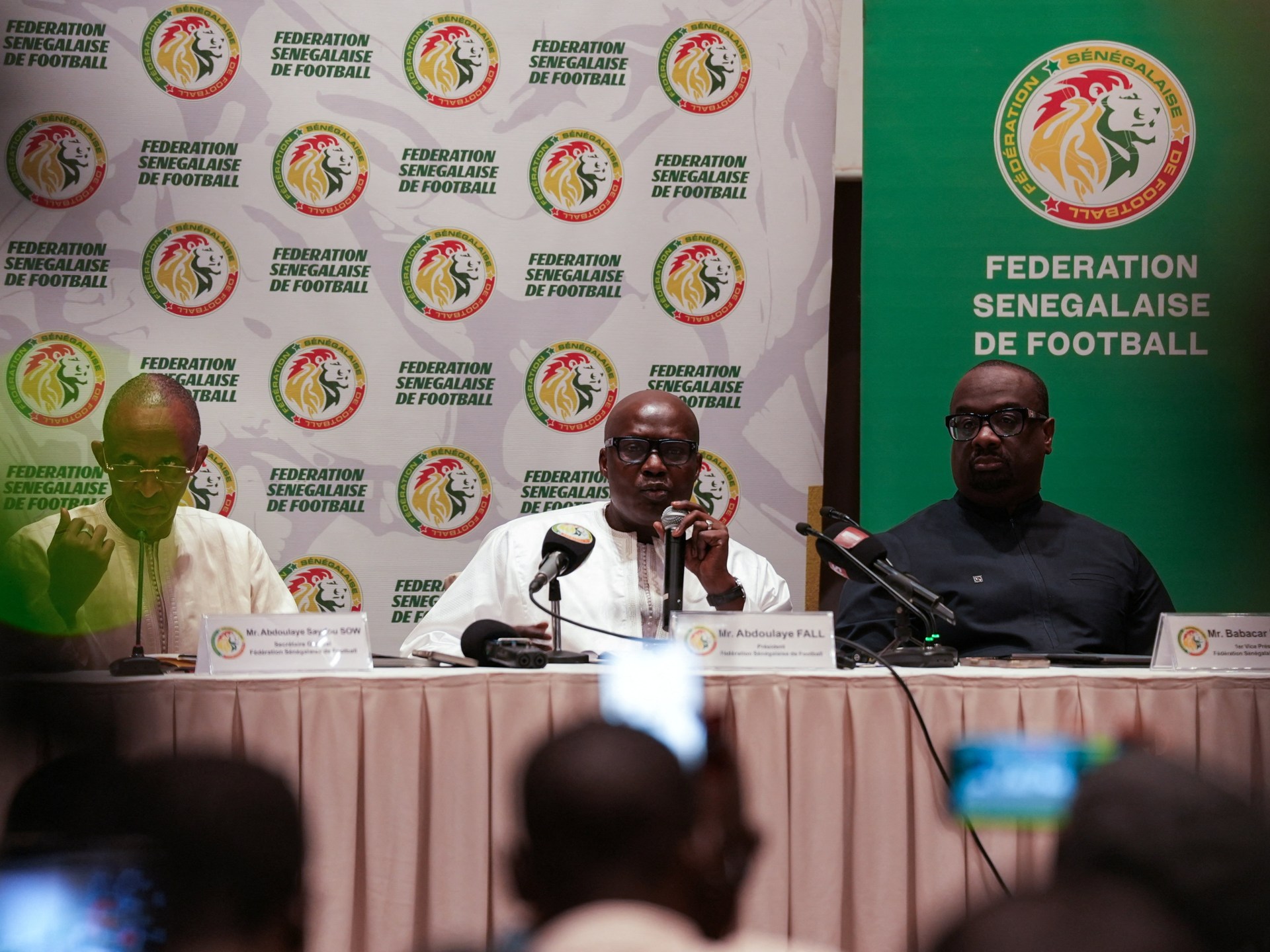 Senegal pengacara, sementara Motsepe dari CAF membela penghargaan AFCON Maroko