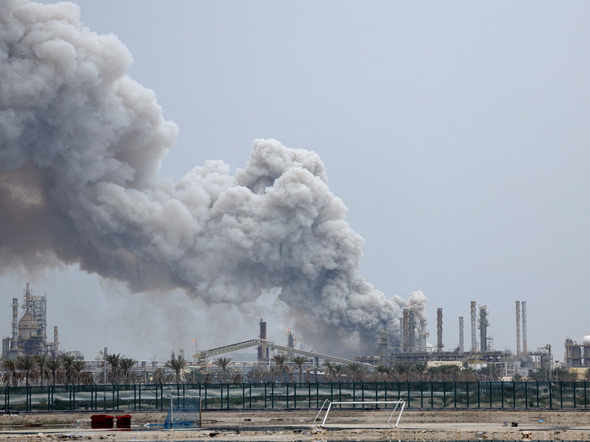 Iran diperingatkan untuk tidak menahan diri jika fasilitas energi diserang lagi