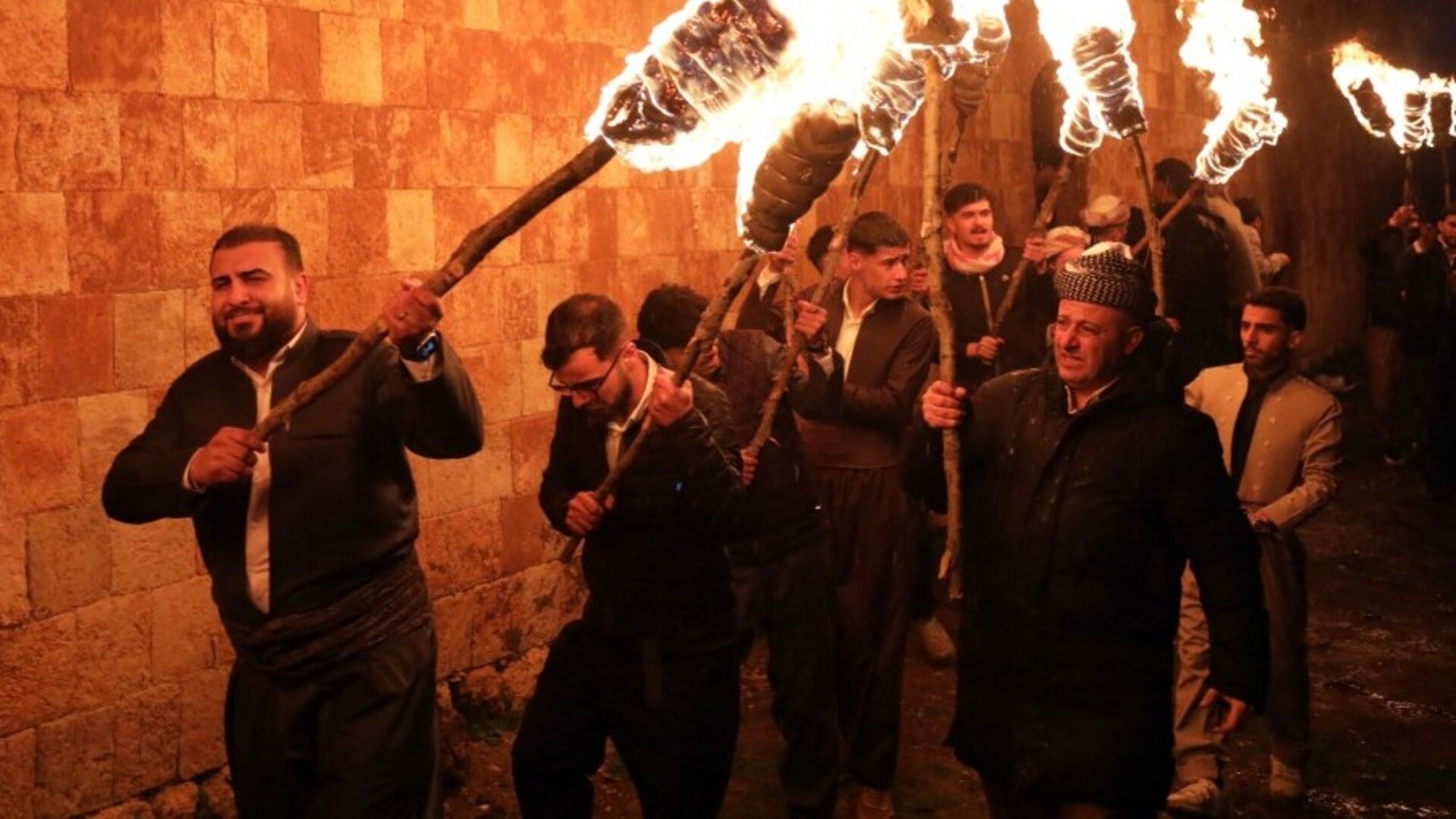 300 juta orang merayakan Nowruz di bawah awan perang