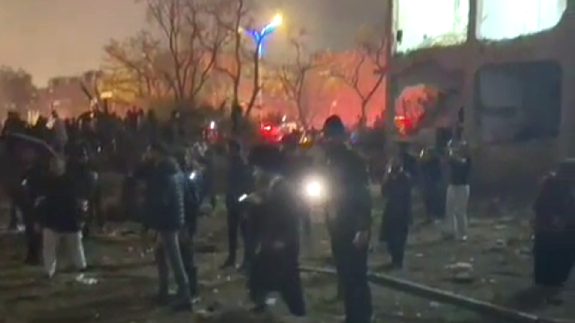 darurat diumumkan ketika rudal Iran menghantam Keadaan Arad di Israel selatan