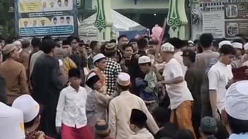 Viral Jemaah di Surabaya Ribut Usai Salat Id, Ternyata Ini Penyebabnya
