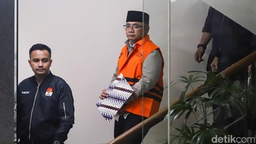 Lebaran di Rumah Bukan di Rutan KPK, Yaqut: Berkah yang Luar Biasa