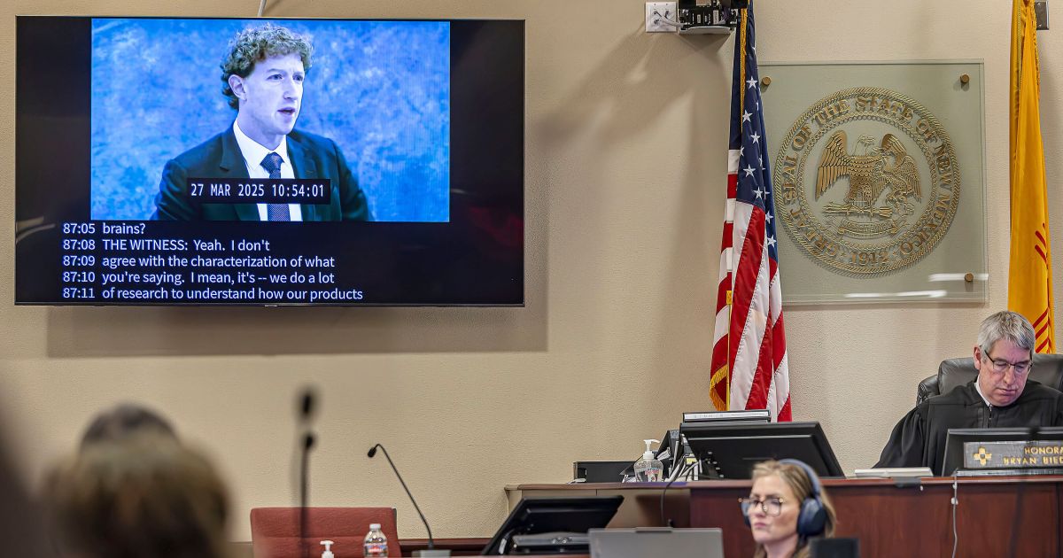 Juri AS memerintahkan Meta membayar $375 juta karena membahayakan anak-anak