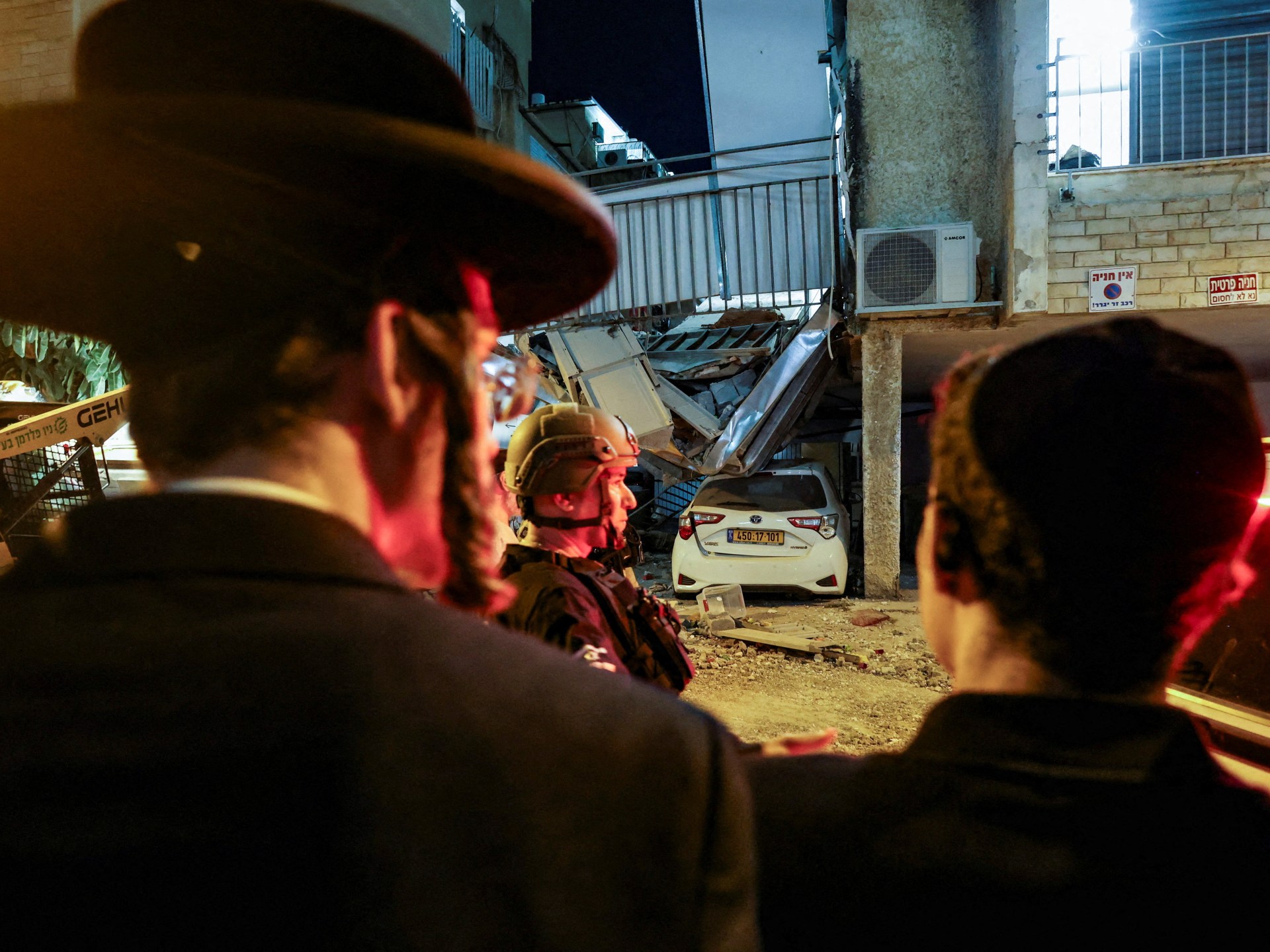 Rudal di atas, keheningan di bawah: Bagian depan dalam negeri Israel tetap kokoh