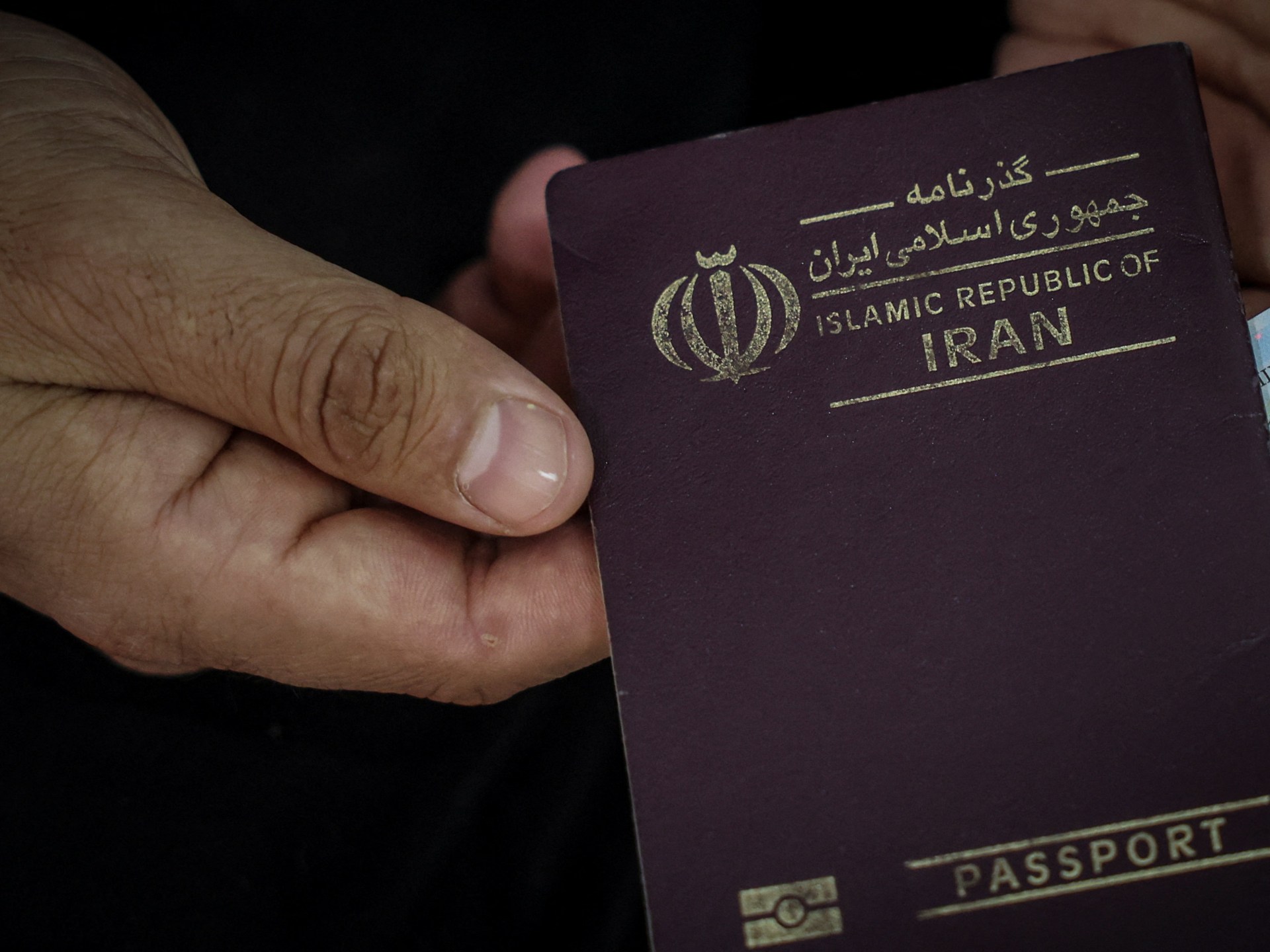 Australia melarang pengunjung dari Iran di perang tengah di Timur Tengah