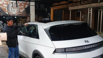 Mobil Ioniq 5 Dibobol Maling Modus Pecah Kaca di Serpong, iPhone Digasak