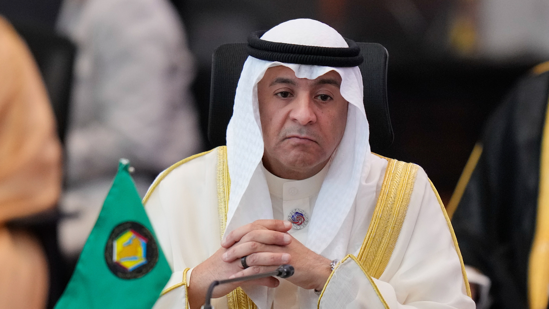 Video: Ketua GCC mengatakan Iran mengenakan biaya bagi kapal yang melewati Selat Hormuz