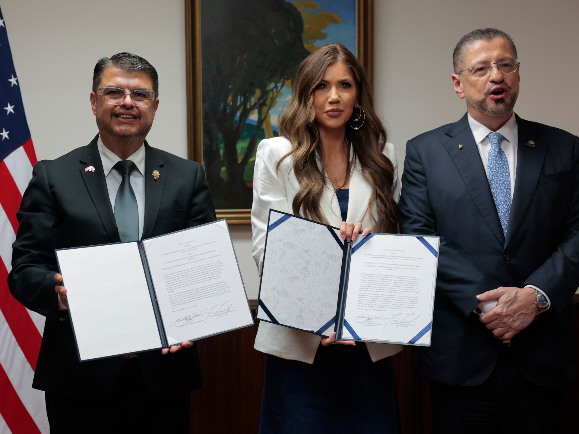 Kosta Rika akan menerima 25 orang yang dideportasi per minggu berdasarkan upaya deportasi Trump