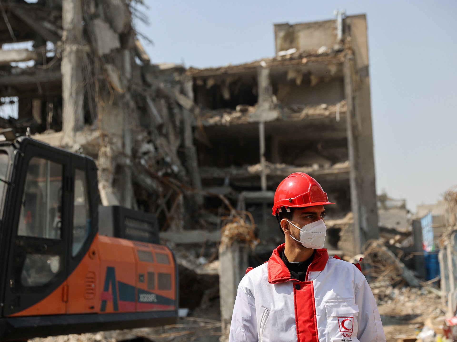 'Tidak ada tempat yang aman': Kematian dan ledakan dilaporkan terjadi di beberapa wilayah di Iran