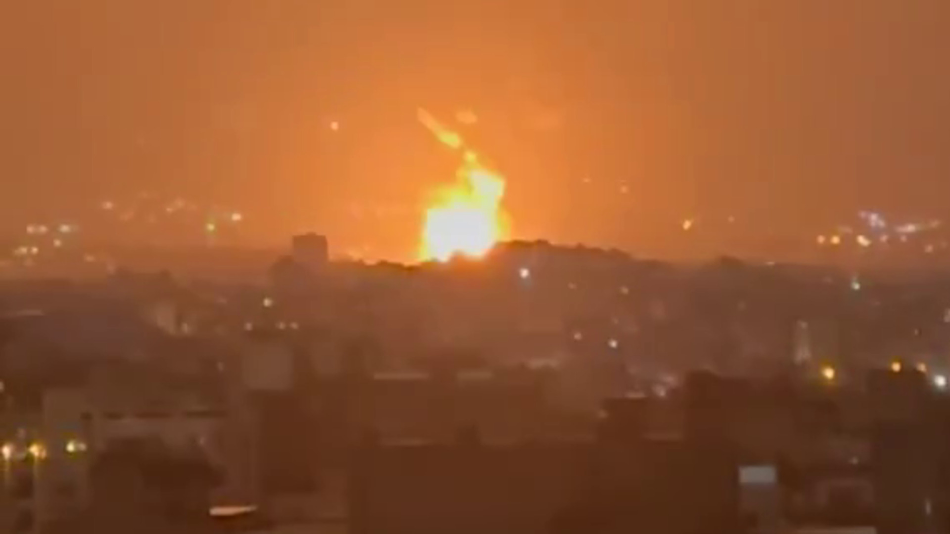 Pengeboman hebat di Teheran, Isfahan