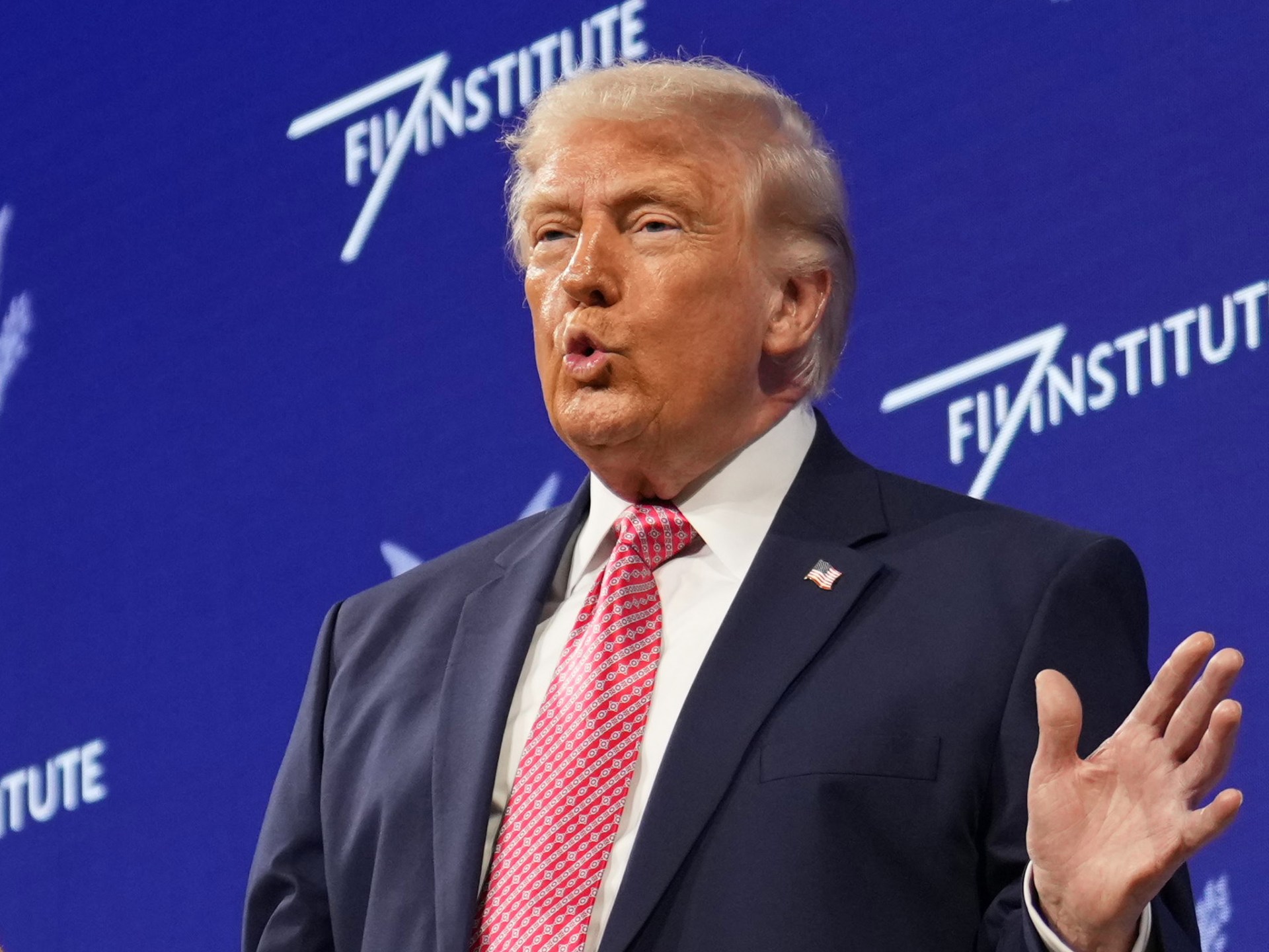 Trump mengatakan 'Kuba adalah target berikutnya' militer AS