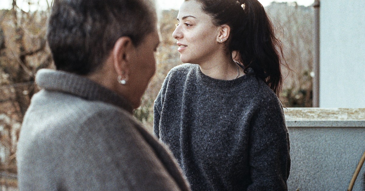 'Dia meninggalkan tubuhnya': Perjuangan seorang ibu melawan anoreksia remaja