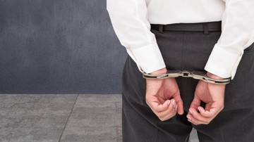 Viral Bang Jago Palak Mobil 'Pelat Luar' di Tanah Abang, Modus Tawarkan Jasa Kawal