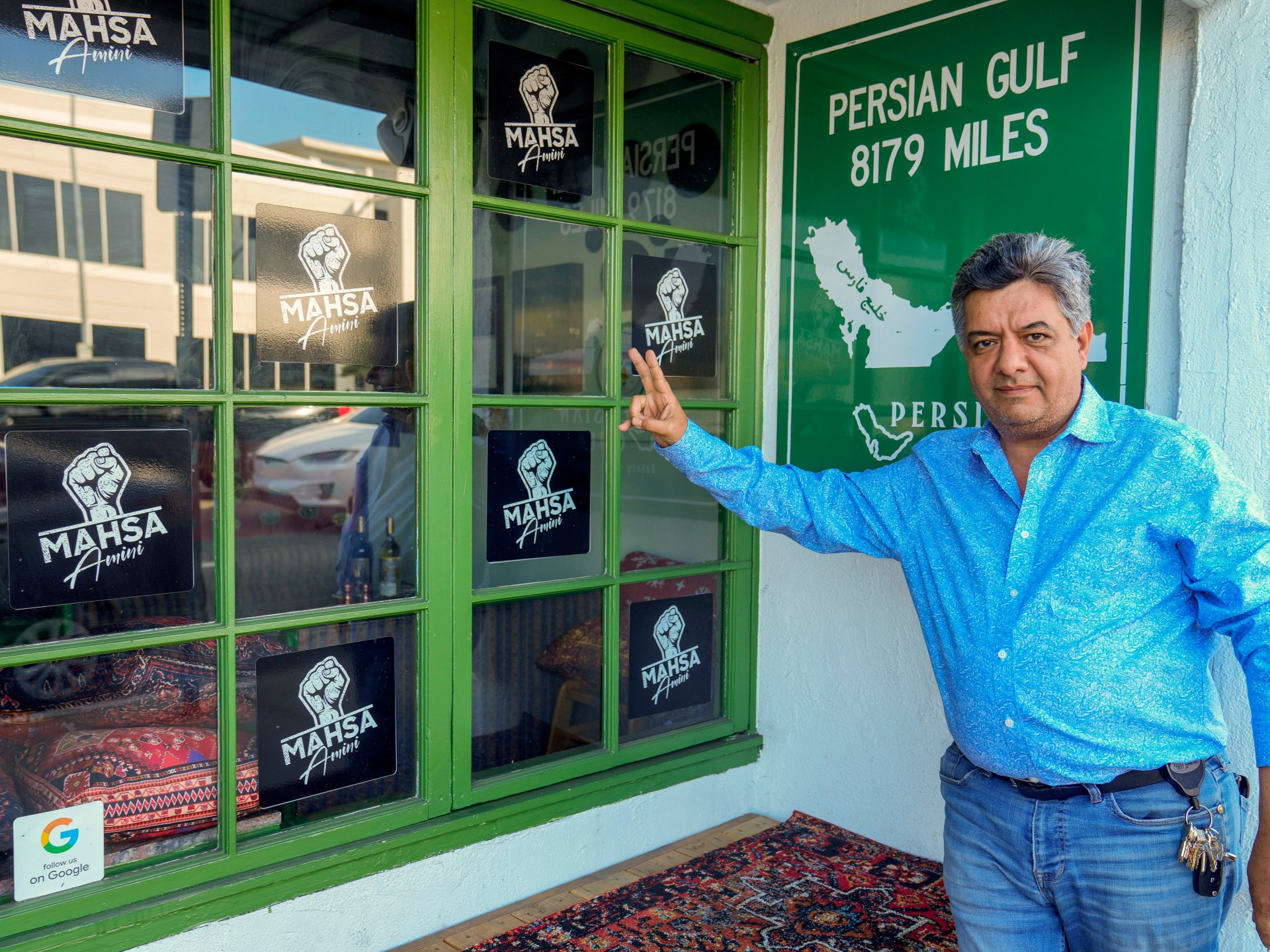 'Tidak ada tempat yang benar-benar aman': para pembangkang Iran bergulat dengan perang AS di Iran